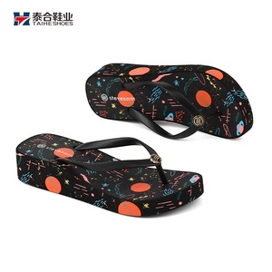 Tongs à talons hauts en caoutchouc eva pour femmes, chaussures de plage décontractées de haute qualité, vente en gros - Product Image 5
