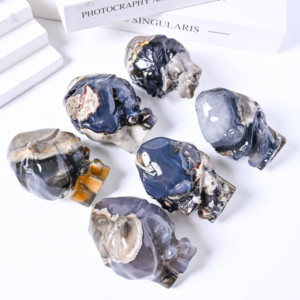 Adorno de Ágata Volcánica Natural en Forma de Corazón, Piedra Pulida, Artesanía de Piedras Preciosas Hecha a Mano para Decoración del Hogar u Oficina, Regalo, Colección, Recuerdo - Product Image 1