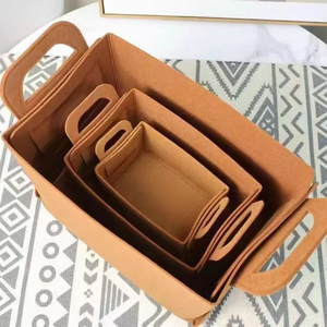 Cestino portaoggetti in feltro, utilizzato per riporre oggetti vari, vestiti sporchi, snack, giocattoli e articoli di cancelleria. - Product Image 3