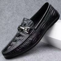 Mocassins pour hommes en cuir véritable à bout rond, couleur unie, doublure en maille, coutures résistantes à l'usure, haut de gamme