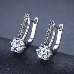 Orecchini a Clip Eleganti per Donne, con Micro Cristalli Incastonati, Design Classico Aperto, Gioielli di Moda per Uso Quotidiano - Product Image 6