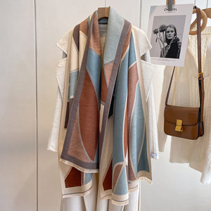 Zifeng OEM Otoño e Invierno Cálido Grueso A Cuadros Capa Con Capucha Chal Casual Estilo Étnico Bufanda Chal Abrigo - Product Image 2