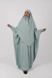 <span class=keywords><strong>Abaya</strong></span> musulmane en soie <span class=keywords><strong>Abaya</strong></span> Farasha Khimar Robe musulmane pour femme Design personnalisé Premium Vert Sapin - Product Image 4