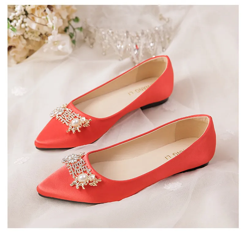 Wedding Shoes Female 2024 New Size 34-42 Flat Bottom Rhinestone Low Heel Bride Shoes