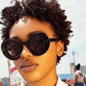 Gafas de Sol Alienígenas Vintage 2022, Únicas, para Hombre y Mujer, Multicolores, Estilo Punk, Protección UV400, Montura Pequeña, Ovaladas - Product Image 4