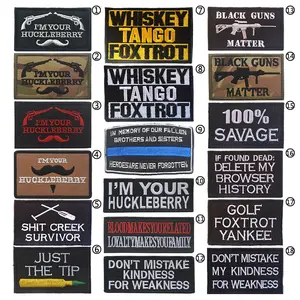 ขายส่งตะขอและห่วงยุทธวิธีศีลธรรมป้ายคอมพิวเตอร์ปักส่วนบุคคลArmbandsพร้อมสโลแกนภาษาอังกฤษ - Product Image 1