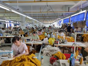 Tùy Chỉnh Cổ Quần Áo <span class=keywords><strong>Angola</strong></span> Uae Chiến Thuật Đồng Phục Sa Mạc Python Ngụy Trang Đồng Phục Áo Khoác Và Quần Đặt Đồng Phục Cho Nam Giới - Product Image 6