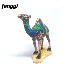 Patung Dekor rumah cat tangan 3D, patung hewan warna-warni Resin berbentuk unta - Product Image 2
