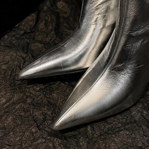 2025 kadın Premium diz-yüksek kayma-on batı çizmeler sivri burun gümüş topuk kış koleksiyonu toplu indirimler ile mevcut - Product Image 6