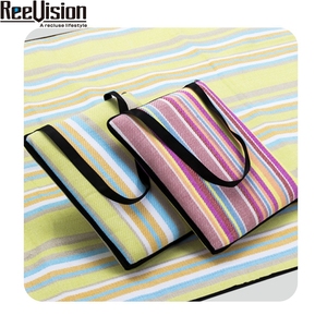 Tapis de pique-nique de camping imperméable en acrylique confort et commodité optimaux similaire au type de matelas - Product Image 1