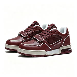 Chaussures de skate unisexes de style européen, baskets décontractées à tige basse avec logo personnalisé, dessus en cuir véritable et empeigne en mesh. - Product Image 6