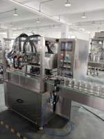 Machine de distribution automatique à servomoteur pour bouteilles en plastique/verre de liquides visqueux (miel, shampoing, huile) – Haute précision, qualité alimentaire