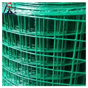 Filet de clôture de cage de lapin soudé vert enduit de pvc vert de haute qualité 2x2 rouleau de clôture de sécurité en treillis métallique de fer