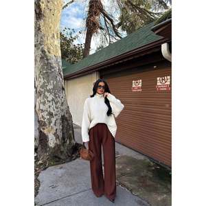 Pantalones Clásicos de Cintura Alta para Mujer, Color Marrón Dulce, Diseño Casual de Pierna Ancha y Recta, Tejido Suave para Otoño, Tallas XL y XS Disponibles - Product Image 3