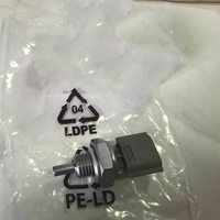 Pièces automobiles Capteur de température du liquide de refroidissement 226300717R pour Dacia Logan Sandero Renault Clio Thalia 1.6 K7M