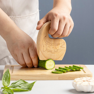 Cuchillo <span class=keywords><strong>de</strong></span> juguete <span class=keywords><strong>de</strong></span> madera maciza ventilado para cocina infantil, con diseño <span class=keywords><strong>de</strong></span> frutas, para juegos transfronterizos - Product Image 3