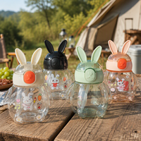 Bouteille d'eau pour lapin de 1300 ml avec paille, couvercle et poignée de transport, logo personnalisé, bouteille en plastique pour le camping