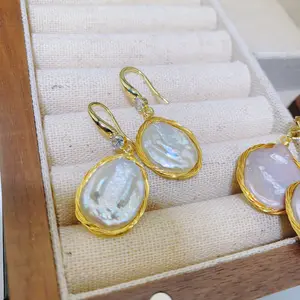 B4817 vintage perle <span class=keywords><strong>d</strong></span>'eau douce <span class=keywords><strong>boucles</strong></span> <span class=keywords><strong>d</strong></span>'<span class=keywords><strong>oreilles</strong></span> goutte charme <span class=keywords><strong>boucles</strong></span> <span class=keywords><strong>d</strong></span>'<span class=keywords><strong>oreilles</strong></span> bijoux en <span class=keywords><strong>or</strong></span> pour femmes fille - Product Image 1