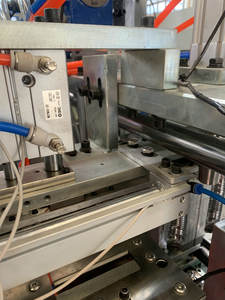 Máquina Automática de Fabricación de Botellas MT-200F de Dos Cavidades con Servo para Botellas de Agua de 50 ml a 2500 ml Moldeadas por Soplado y Estirado - Product Image 5