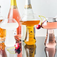 Nouveauté créative 8oz en forme de champignon Cocktail boissons verres à vin en cristal pour bar et fête