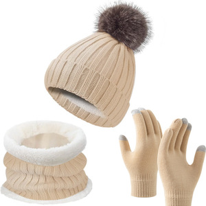 Tre pezzi Set di cappello lavorato a maglia invernale caldo protezione per le orecchie da <span class=keywords><strong>donna</strong></span> <span class=keywords><strong>guanti</strong></span> da <span class=keywords><strong>donna</strong></span> - Product Image 3