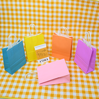 Vente en usine sac en papier kraft avec poignée sac en papier de taille monétaire avec logo personnalisé BASSE quantité minimale de commande