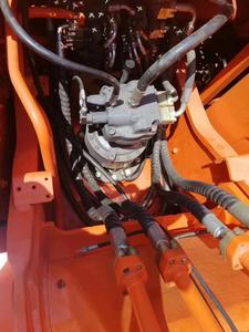 รถขุดมือสอง DOOSAN DH225LC-9 ขนาด 25 ตัน ระบบไฮดรอลิกแบบตีนตะขาบ พร้อมใช้งาน 100% จัดส่งทั่วโลก - Product Image 4