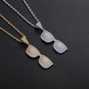 Bijoux hip hop européens et américains, collier personnalisé en cuivre incrusté de zircon, pendentif lunettes hip hop rétro pour hommes - Product Image 1