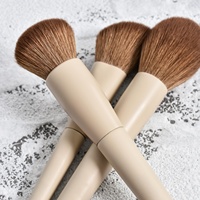 Ensemble de pinceaux de maquillage personnalisé de 18 pièces, manche en bois de qualité supérieure avec poils de cheval simulés pour l'application d'ombres à paupières, outils de maquillage