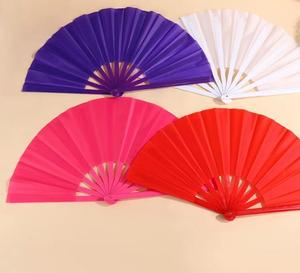 Abanicos plegables de plástico de poliéster de 33 cm (13 pulgadas) con mango para manualidades, en blanco y negro, pintados para Navidad - Product Image 1