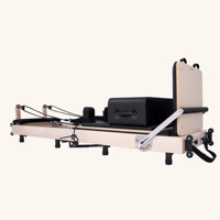 Machine de Pilates Reformer en bois avec design à rail complet et cadre réglable surélevé pour l'entraînement quotidien à domicile ou en studio