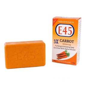Savon artisanal à l'huile essentielle de carotte <span class=keywords><strong>E45</strong></span> avec gommage au curcuma pour le lavage des mains, du visage et du corps - Blanchissant et exfoliant - Product Image 6