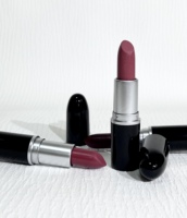 Rouge à lèvres mat personnalisable en forme de balle Plusieurs couleurs et textures Gel minéral et vitamine C pour les lèvres