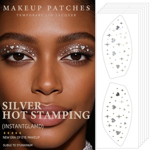 Autocollants de tatouage pour le visage et les yeux, décorations de maquillage, patchs pour les yeux, étoiles argentées scintillantes, autocollants de tatouage pour Noël - Product Image 1