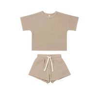 Nouvel ensemble de vêtements d'été pour bébé garçon : T-shirt gaufré à manches courtes en coton et pantalon rayé pour nourrisson