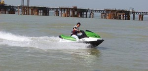 Nuevo de Fábrica 2026 Moto Acuática de Fibra de Vidrio de 1800cc, Tipo Jet, para Deportes Acuáticos y Parques Acuáticos, con Motor de 4 Tiempos, <span class=keywords><strong>Precio</strong></span> Mayorista - Product Image 3