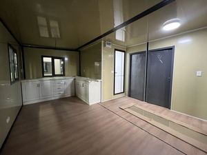 บ้านคอนเทนเนอร์จากโรงงานโดยตรง ขนาด 20 ฟุต 40 ฟุต บ้านสำเร็จรูปแบบโมดูลาร์เคลื่อนย้ายได้ โครงสร้างเหล็ก สำหรับตั้งแคมป์ - Product Image 3