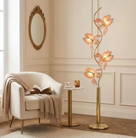 Lampe sur pied élégante pour salon, éclairage décoratif moderne en fer LED E27, avec une élégante fleur de lotus rose