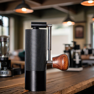 Moulin à café expresso personnalisé à <span class=keywords><strong>prix</strong></span> d'usine Petit moulin à main en acier inoxydable 420 Moulin à café manuel portable et pliable - Product Image 3