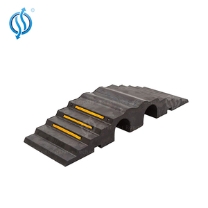 सड़क सुरक्षा स्पीड बम्प उत्पाद के लिए टिकाऊ रबर कर्ब व्हील चेयर रैंप - Product Image 3