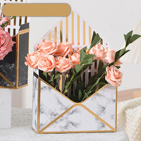 Emballage de bouquet de fleurs portable Boîtes en papier cadeau Boîtes d'enveloppe de fleurs vides colorées Gaufrage pour arrangements floraux