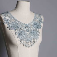 Collier en dentelle soluble dans l'eau en polyester à sequins élégant avec des gouttes florales pour robes et tenues de danse
