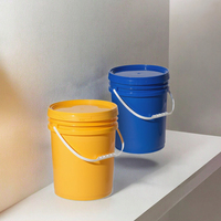 Seau cylindrique en plastique recyclable de 10 litres en PP vierge OEM, blanc, pour emballage, multi-usages, pots cosmétiques, résistant à la chaleur