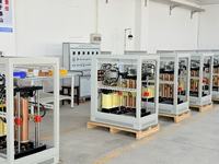 Stabilisateur de tension numérique triphasé haute puissance SBW-S-100KVA -2500KVA, personnalisable, 380V pour équipement industriel