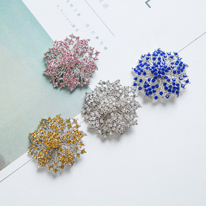 Factory direct sales high-grade rhinestone <b>large</b> pin Danrun zinc alloy flower suit accessories - Product Image 6