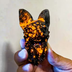 Sculpture de chauve-souris en Yooperlite polie naturelle avec lueur réactive aux UV pour la décoration intérieure, ornement Feng Shui - Product Image 3