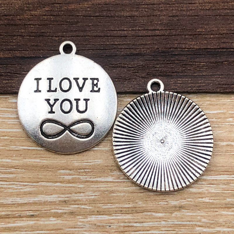 Une lettre : Je t'aime 24*24mm - 3.2g - 8998