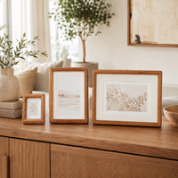 Cadre photo créatif en teck massif personnalisé avec passe-partout, fait main, durable et écologique pour la décoration intérieure