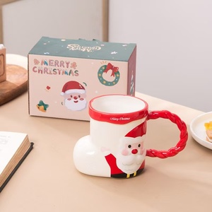 Tasse en céramique de Noël M mignon bas de Noël forme père Noël style tasse à café enfants enfants créatif cadeau de Noël tasse à eau - Product Image 6