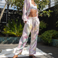 Vente chaude ODM personnalisé pyjamas femmes Satin salon vêtements pyjamas à manches longues à col en v florale vêtements de nuit pour femmes